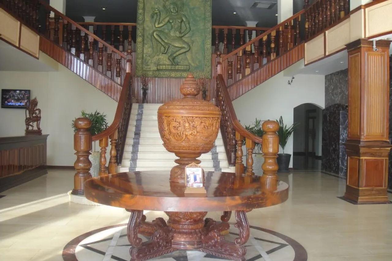 Stung Sangke Hotel — ภาพห้องพักและบรรยากาศ