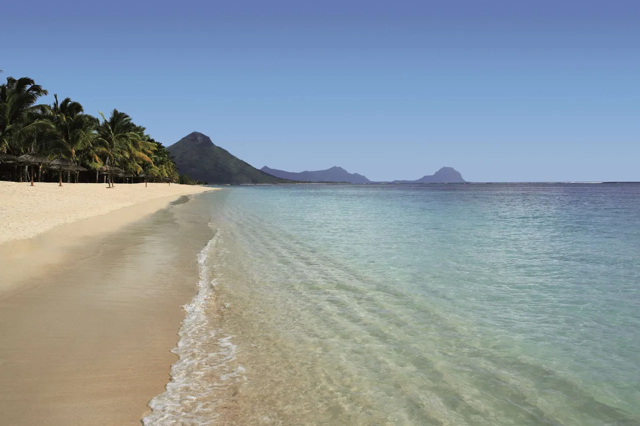Sugar Beach Mauritius — rooms and atmosphere