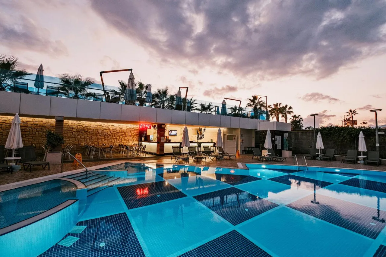 Sunprime C-Lounge (Adults Only) — rooms and atmosphere