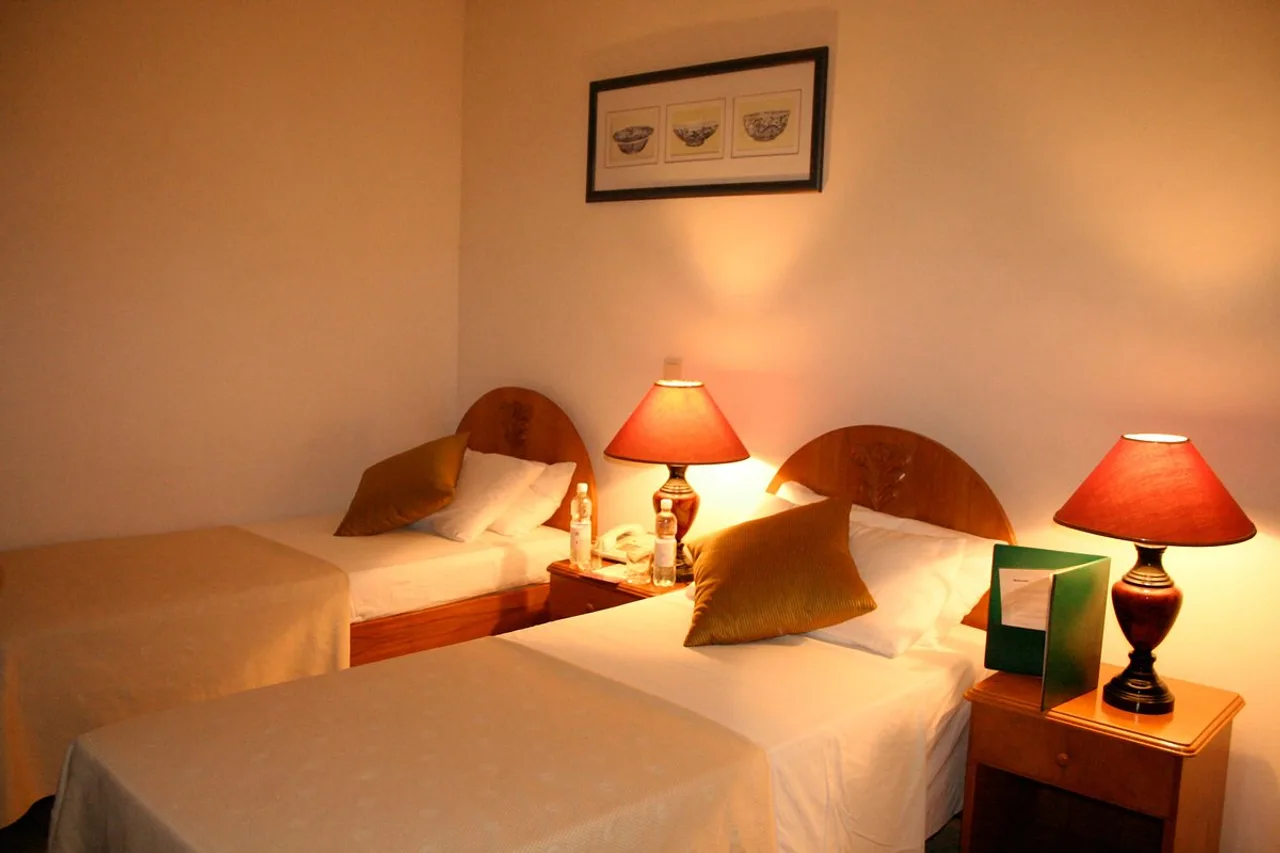 Sunshine Hotel Asmara — ภาพห้องพักและบรรยากาศ