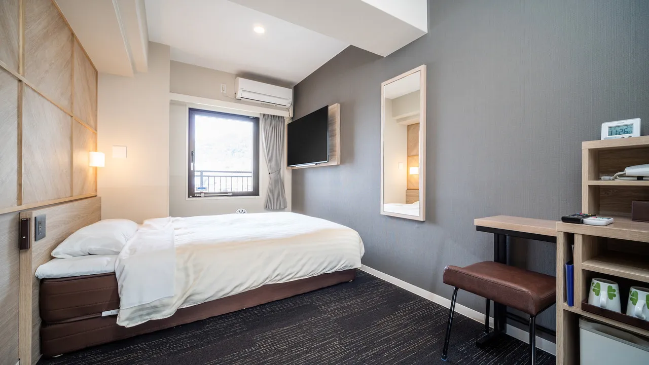 Super Hotel Kobe — rooms and atmosphere