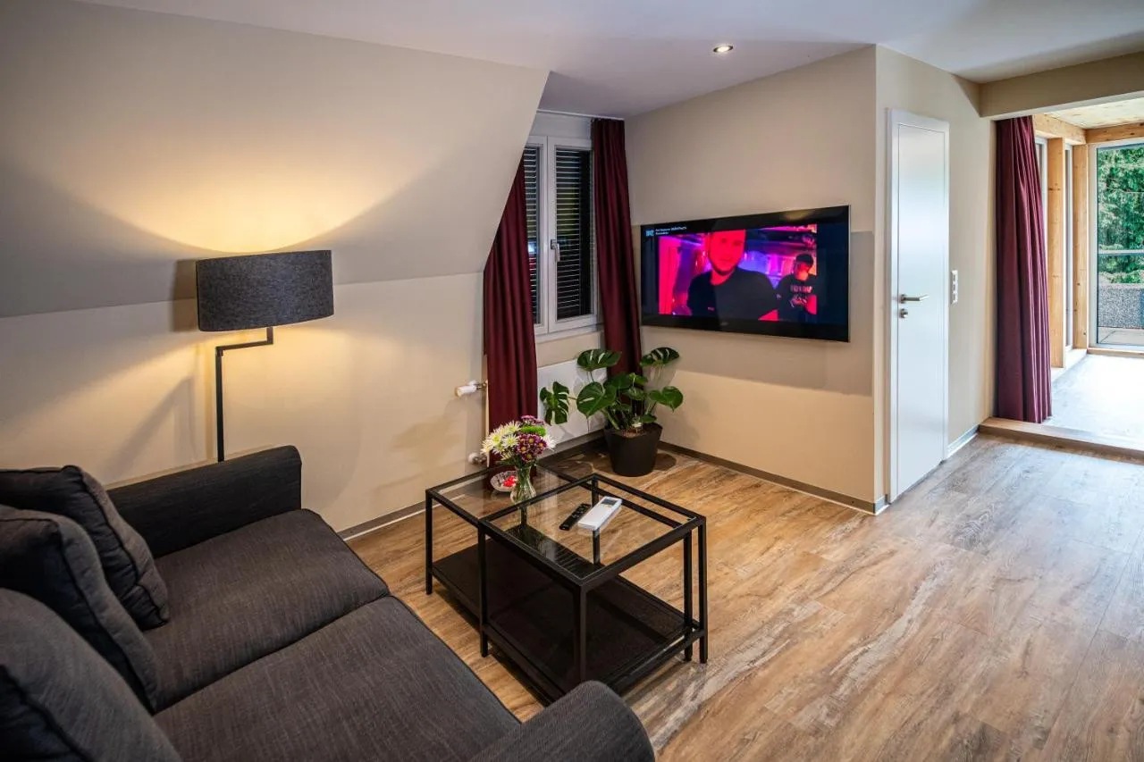 Swiss Inn & Apartments Interlaken — rooms and atmosphere