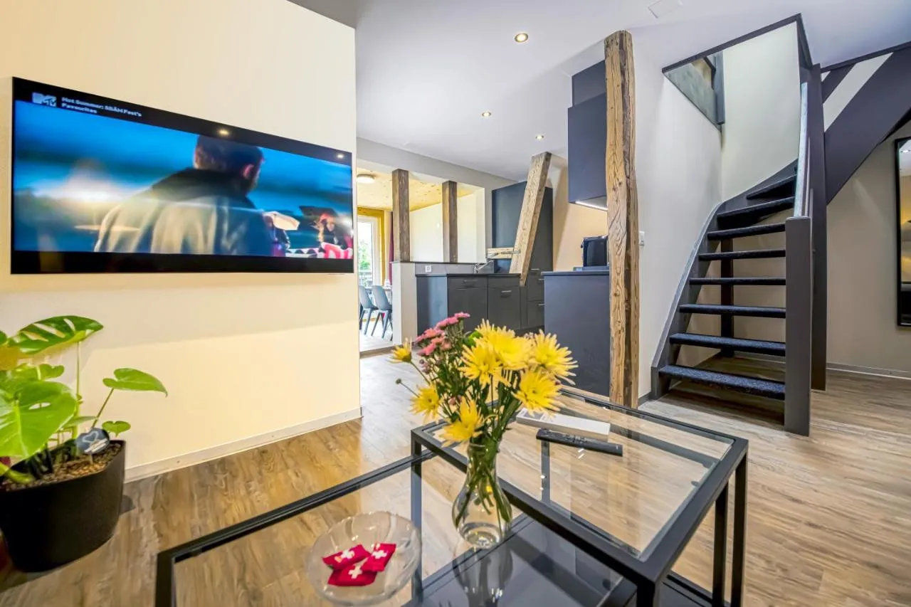Swiss Inn & Apartments Interlaken — rooms and atmosphere