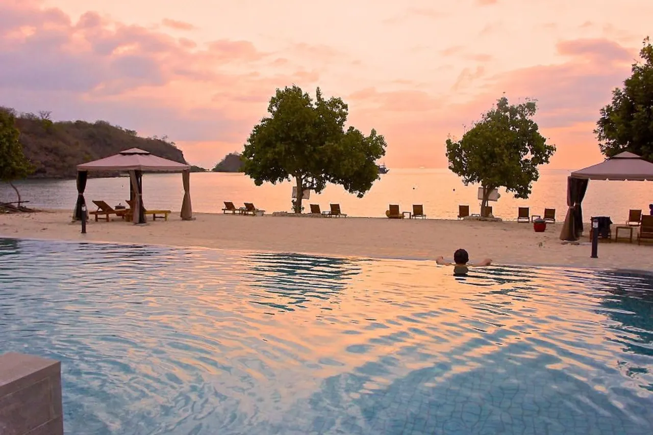 Sylvia Hotel & Resort Komodo — โรงแรมในลาบวนบาโจ