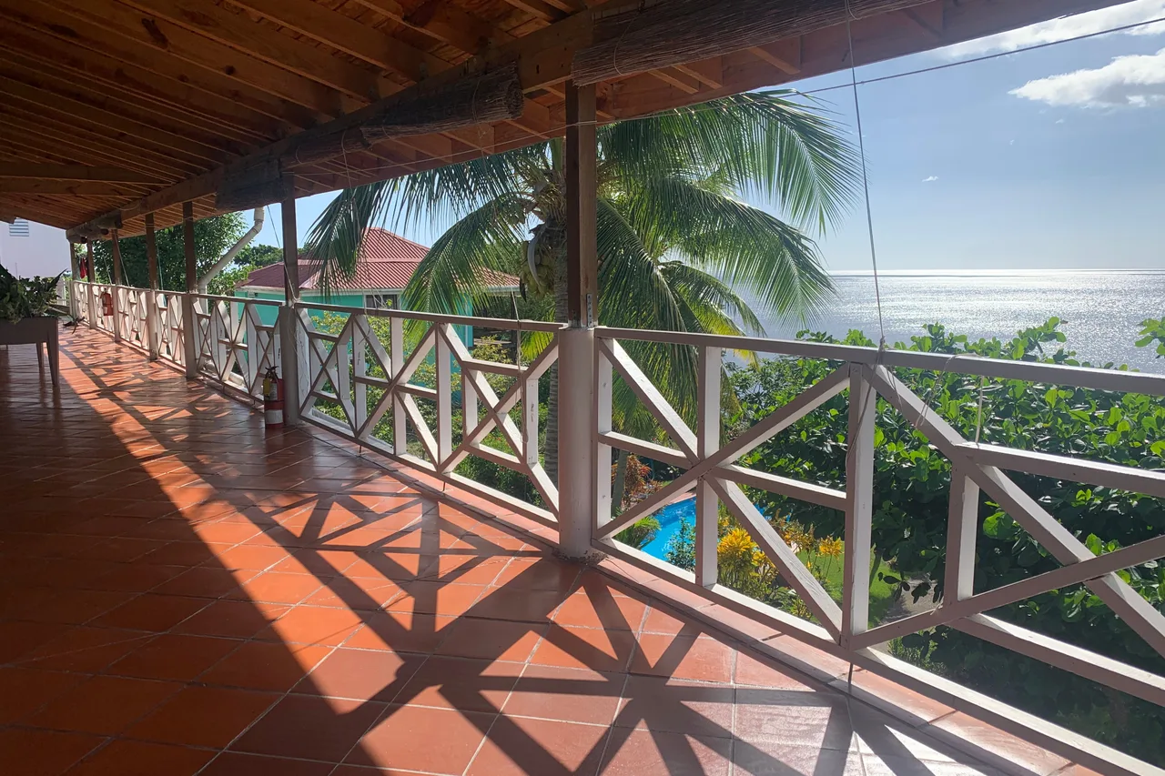 Tamarind Tree Hotel — rooms and atmosphere