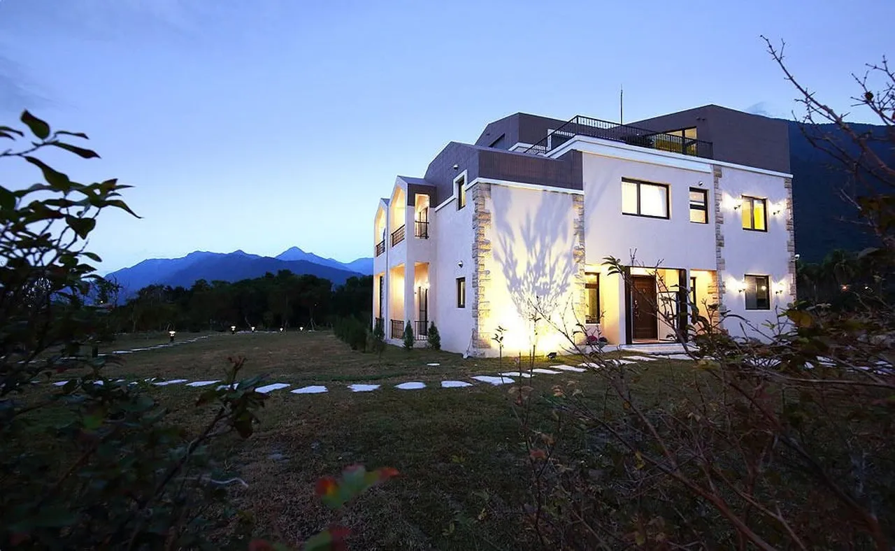 Taroko Mountain View B&B — rooms and atmosphere