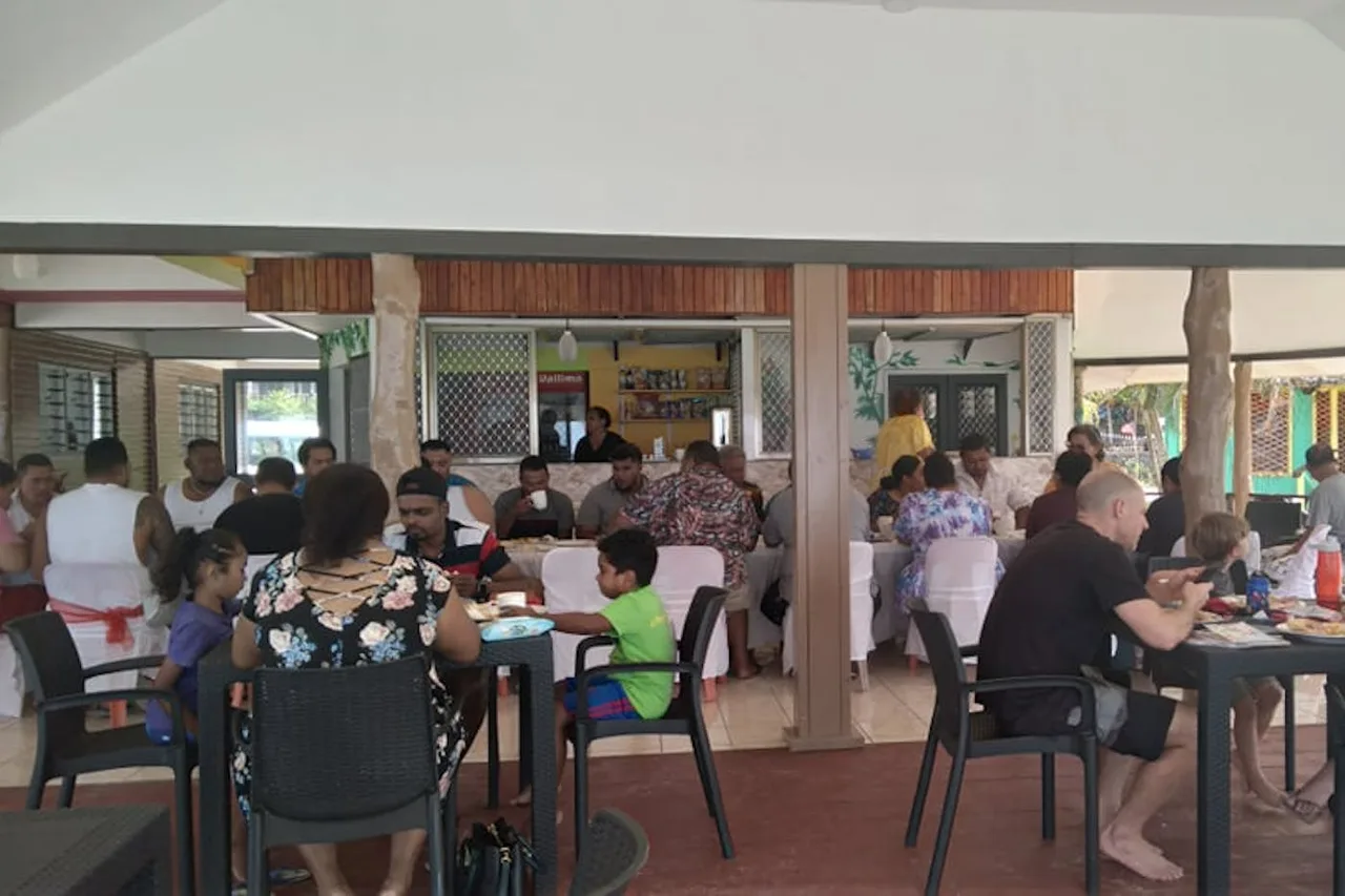 Taufua Beach Fales — ภาพห้องพักและบรรยากาศ