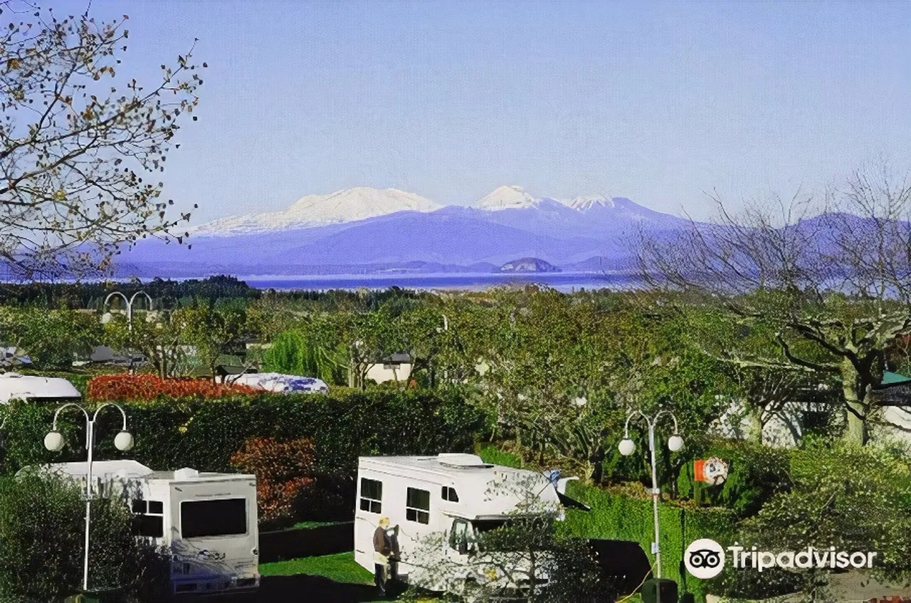 Taupo DeBretts Spa Resort — rooms and atmosphere