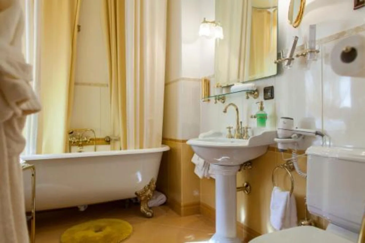 TB Palace Hotel & SPA — ภาพห้องพักและบรรยากาศ