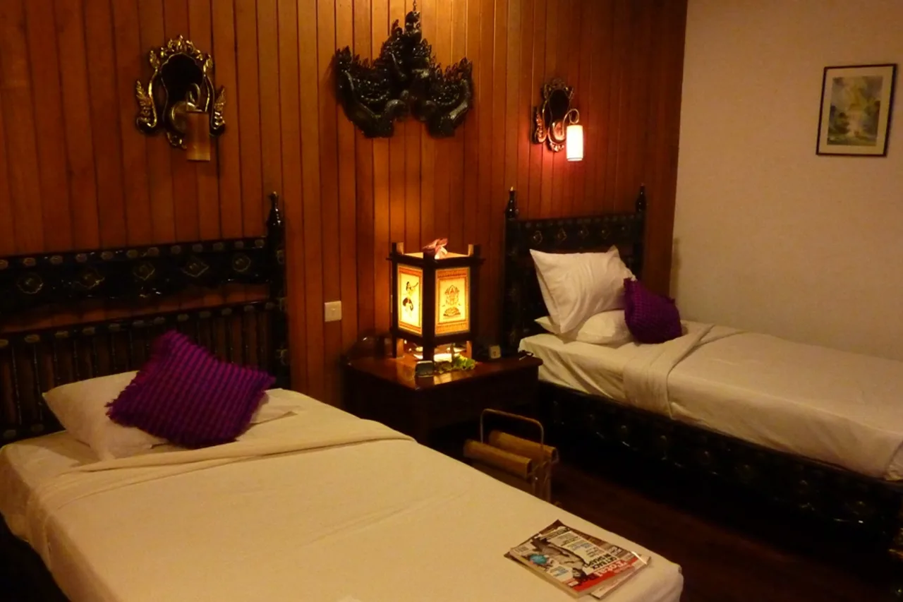 Thazin Garden Hotel — ภาพห้องพักและบรรยากาศ