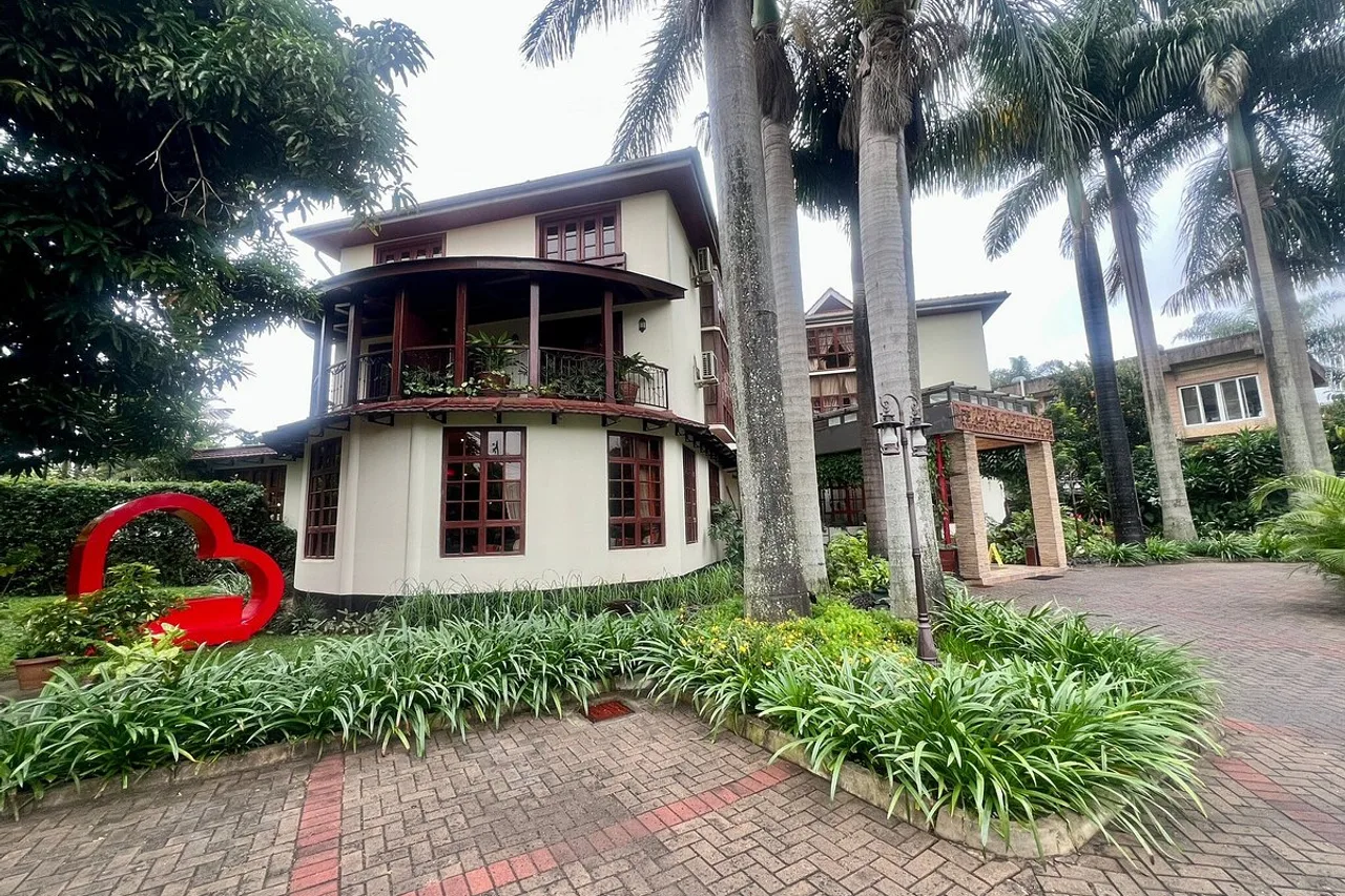 6 โรงแรมน่าพักใน Arusha แทนซาเนีย — ที่พักเมืองประตูซาฟารีเซเรนเกติ-งโกรงโกโร