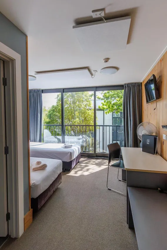 The Bealey Quarter (All Stars Inn) — rooms and atmosphere