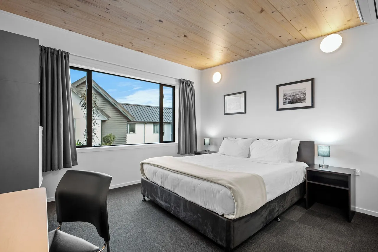 The Bealey Quarter (All Stars Inn) — rooms and atmosphere