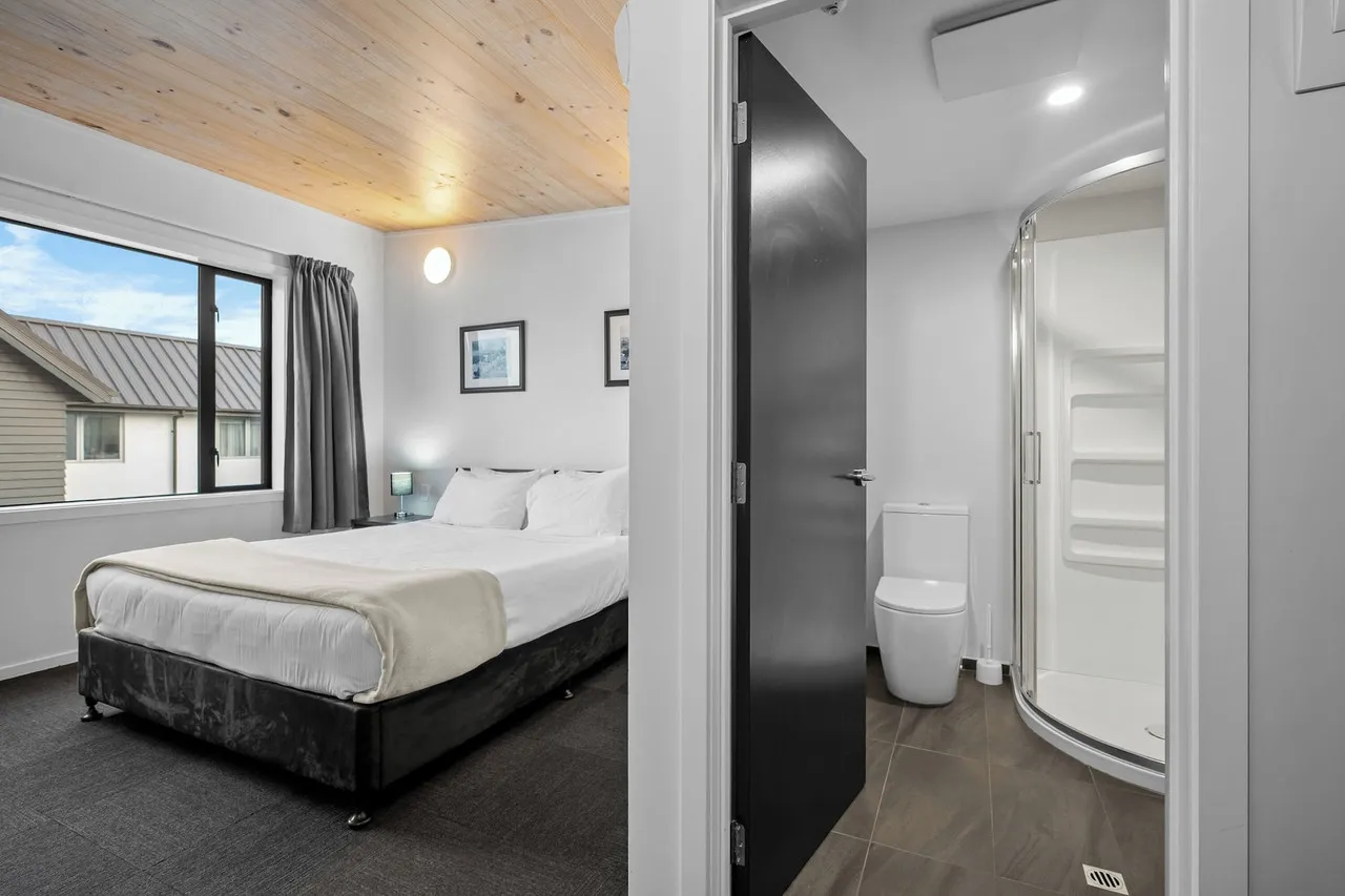 The Bealey Quarter (All Stars Inn) — rooms and atmosphere
