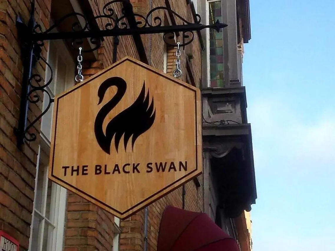 The Black Swan Hotel — rooms and atmosphere