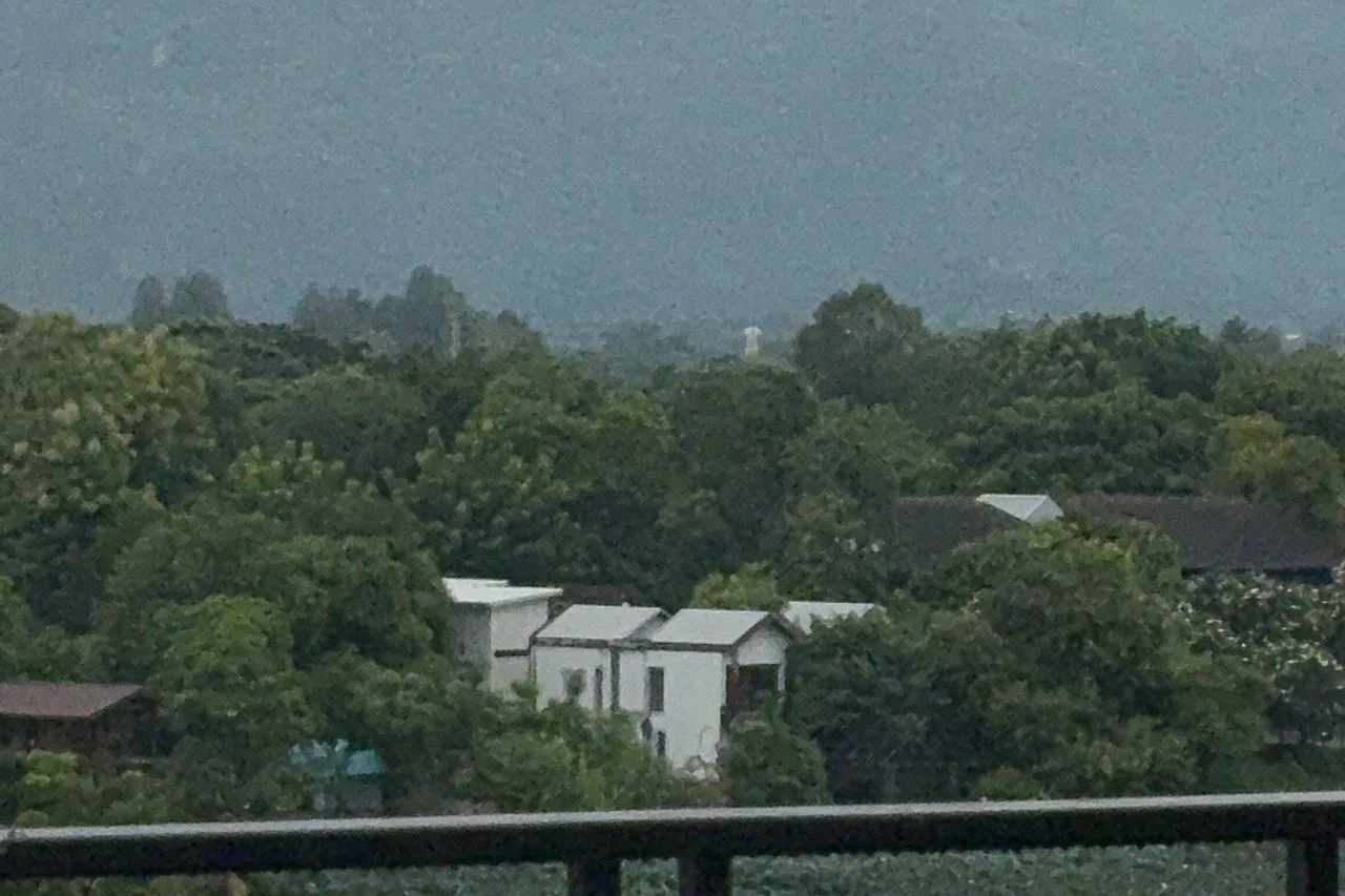 The Bridge Residence Hotel — rooms and atmosphere