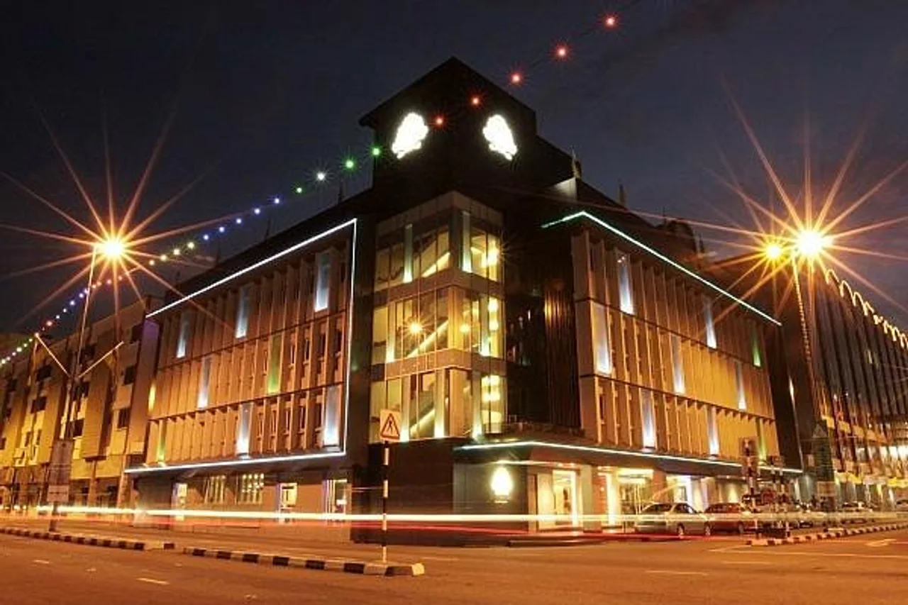 The Brunei Hotel — ภาพห้องพักและบรรยากาศ