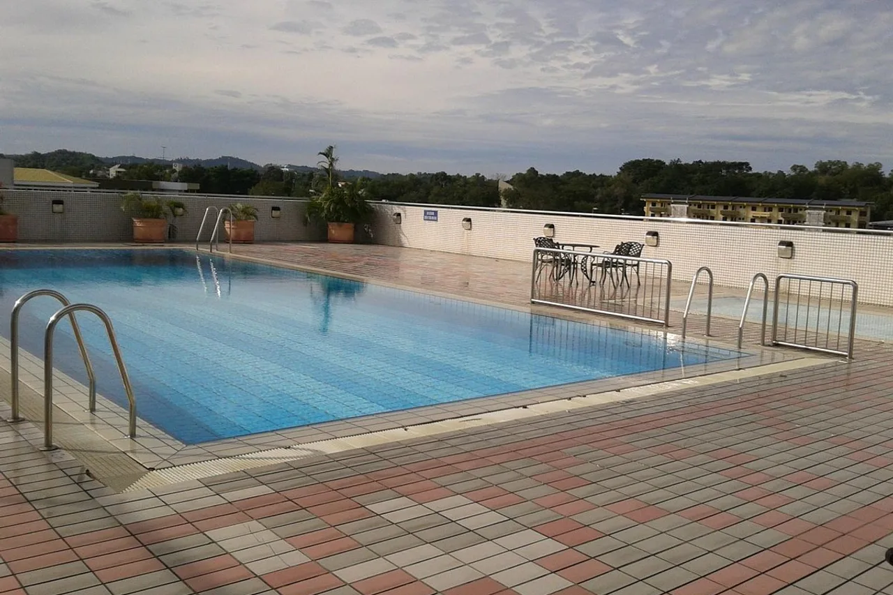 The Centrepoint Hotel — ภาพห้องพักและบรรยากาศ