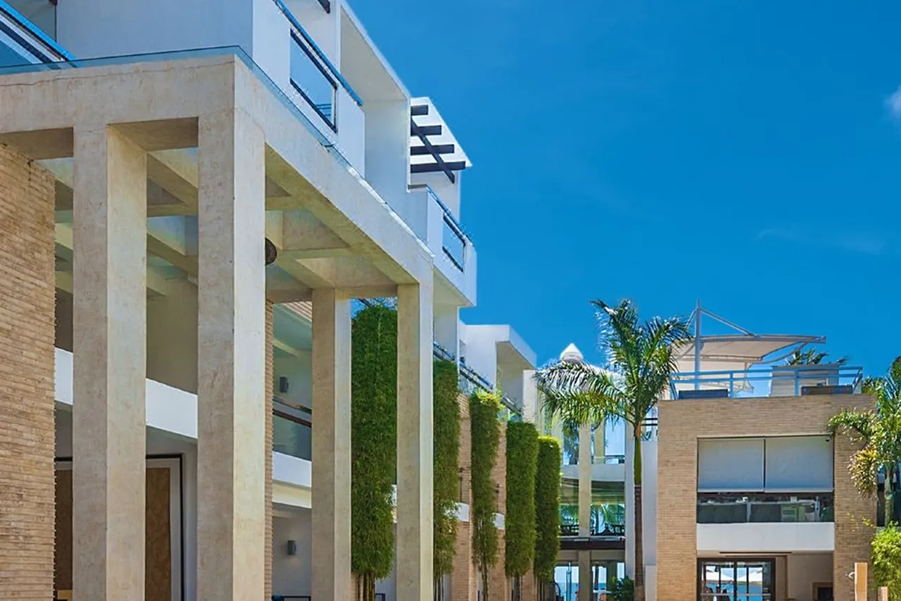 The District Boracay — ภาพห้องพักและบรรยากาศ