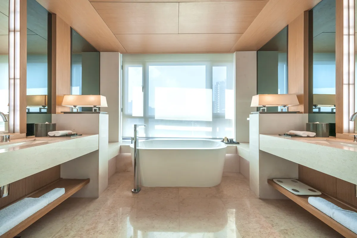 The East Hotel Hangzhou — rooms and atmosphere