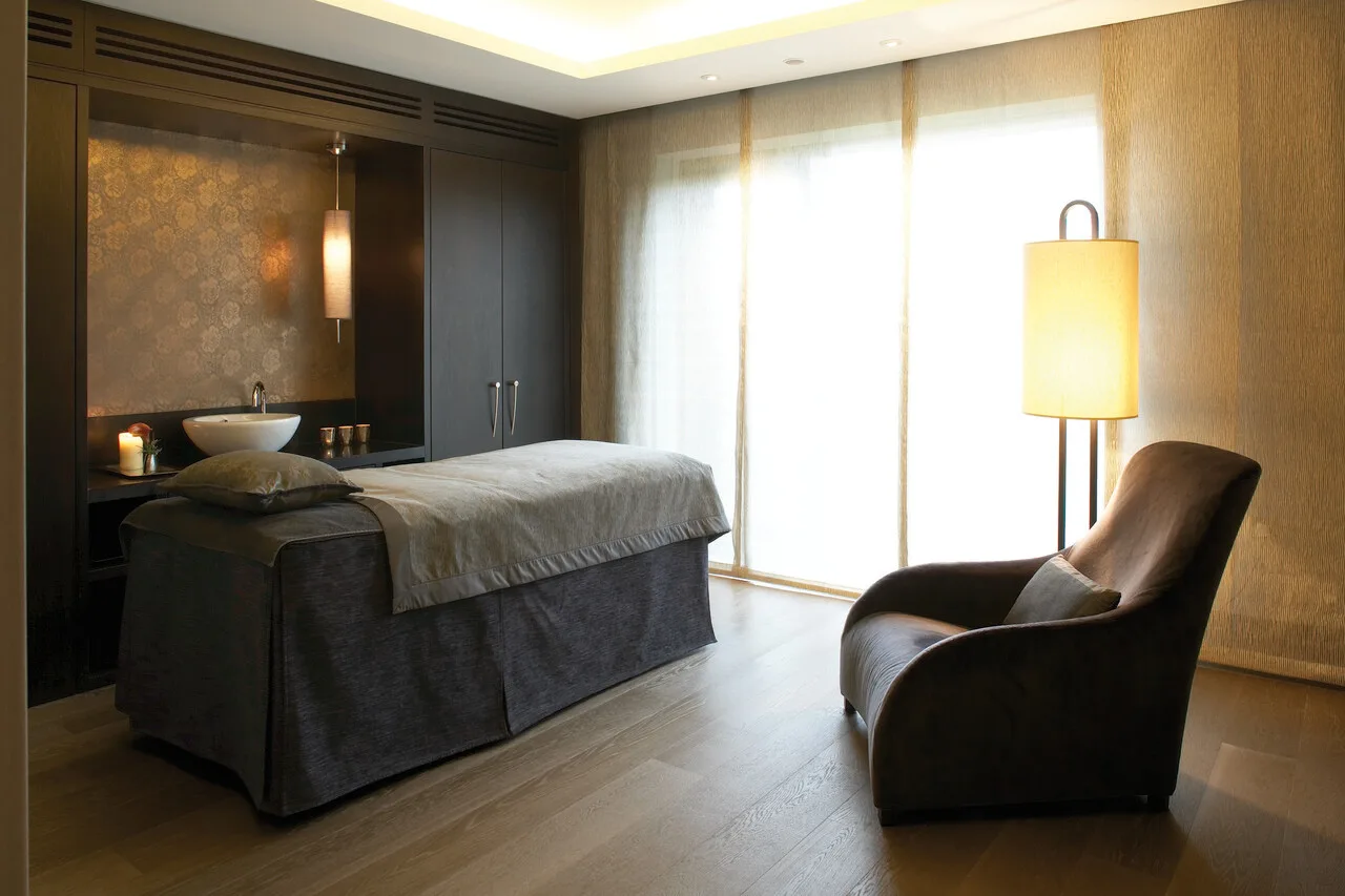 The Europe Hotel & Resort — ภาพห้องพักและบรรยากาศ