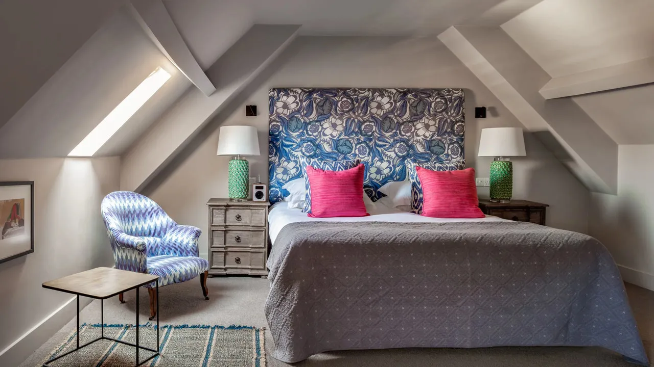 The Falstaff — rooms and atmosphere
