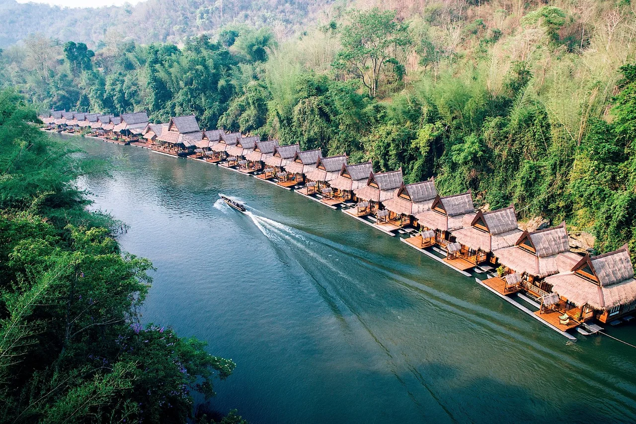 The FloatHouse River Kwai — rooms and atmosphere