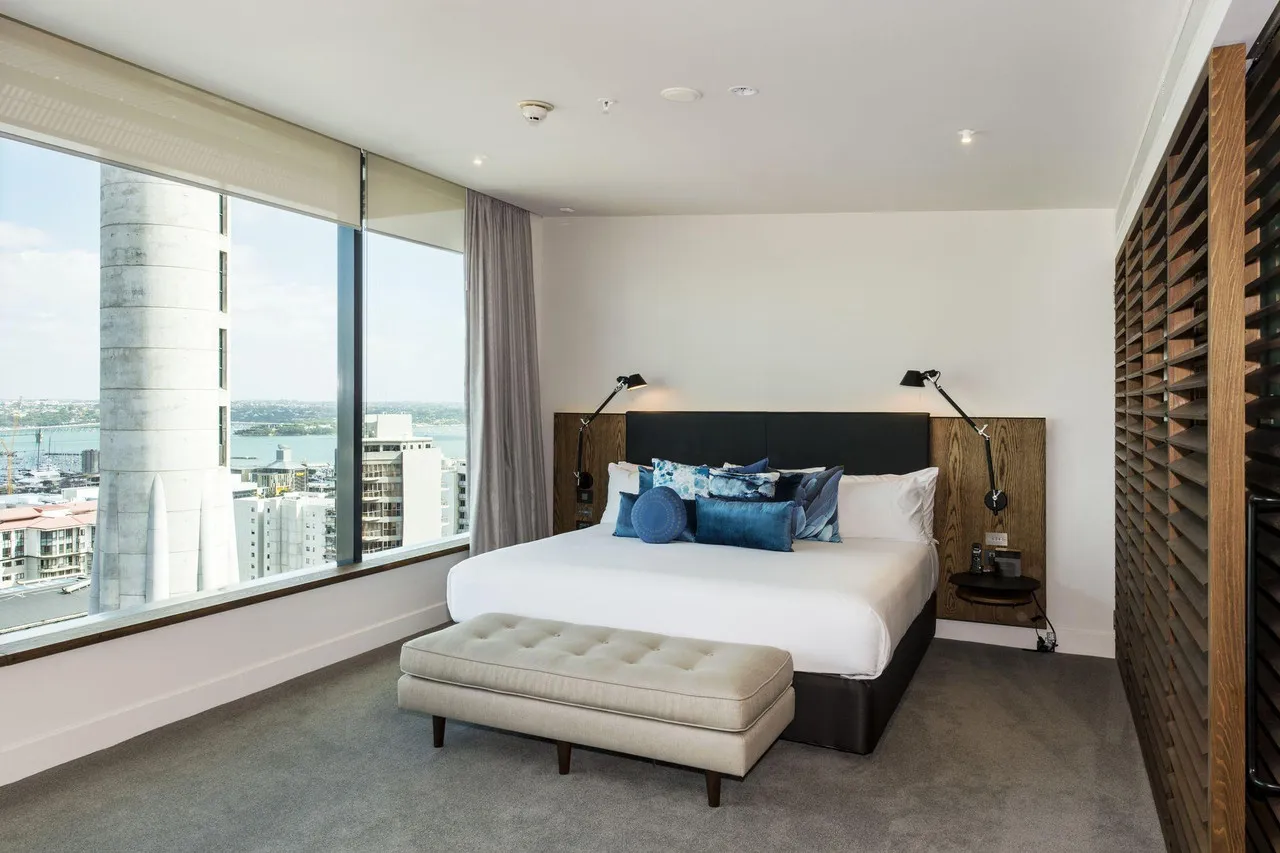 The Grand by SkyCity Auckland — rooms and atmosphere