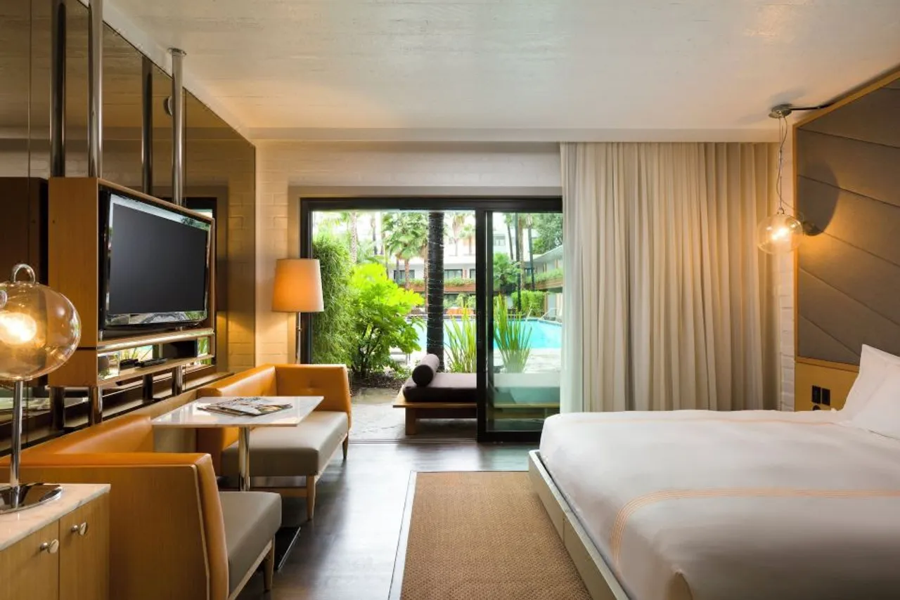 The Hollywood Roosevelt — ภาพห้องพักและบรรยากาศ