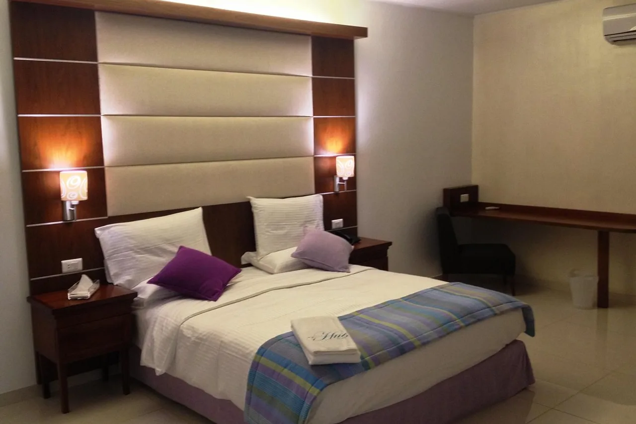 The Hub Hotel — ภาพห้องพักและบรรยากาศ