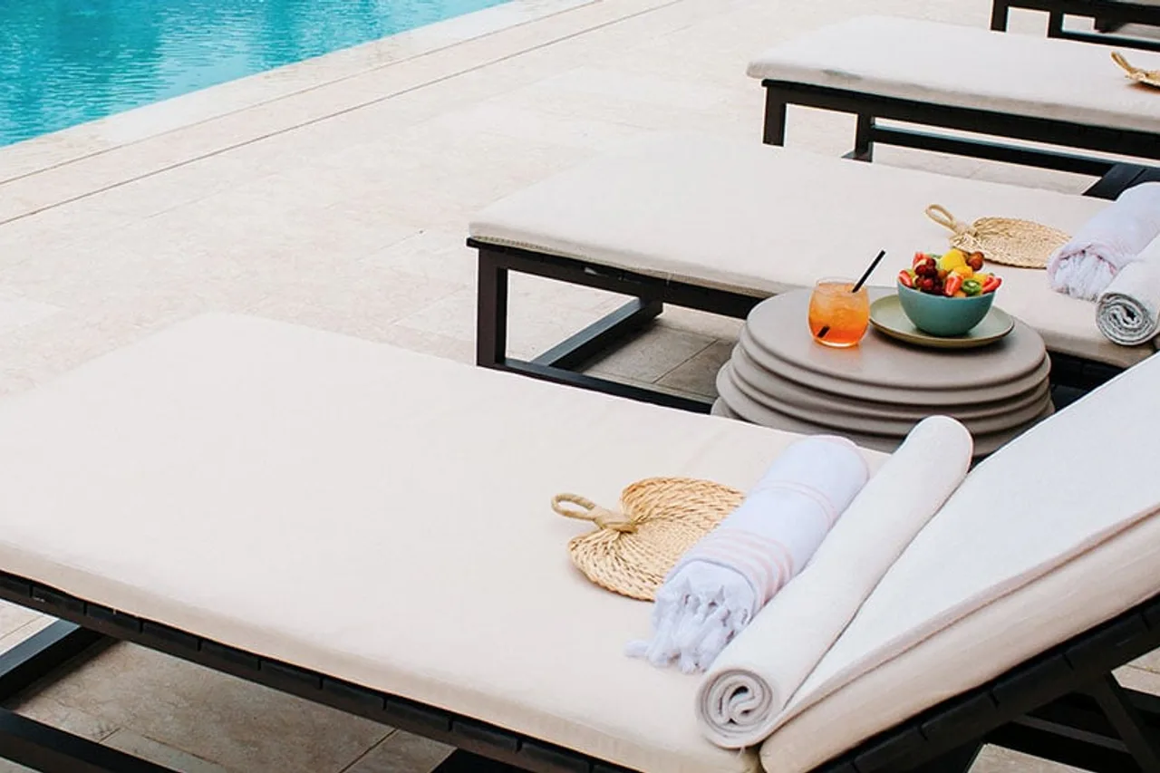 The Island House — ภาพห้องพักและบรรยากาศ