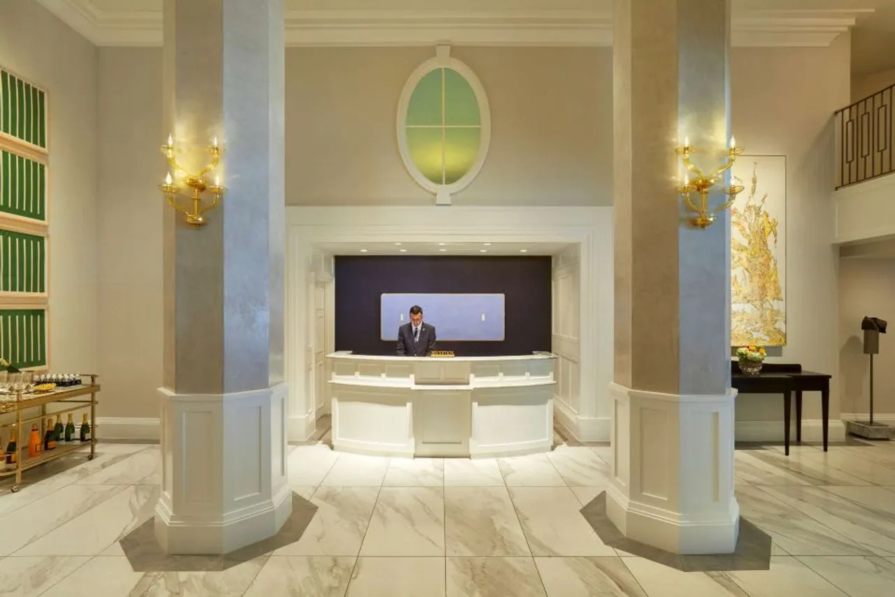 The Lancaster Hotel — ภาพห้องพักและบรรยากาศ