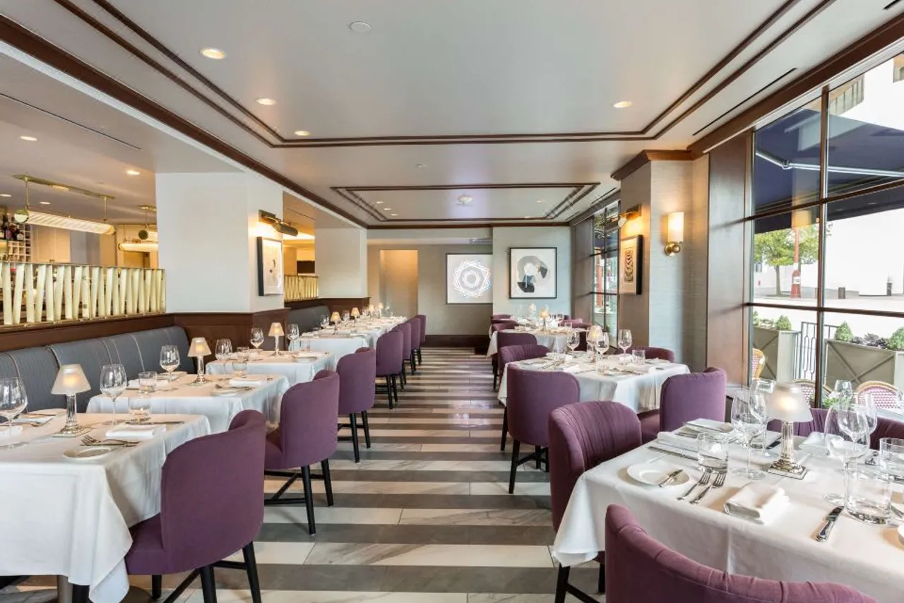 The Lancaster Hotel — ภาพห้องพักและบรรยากาศ