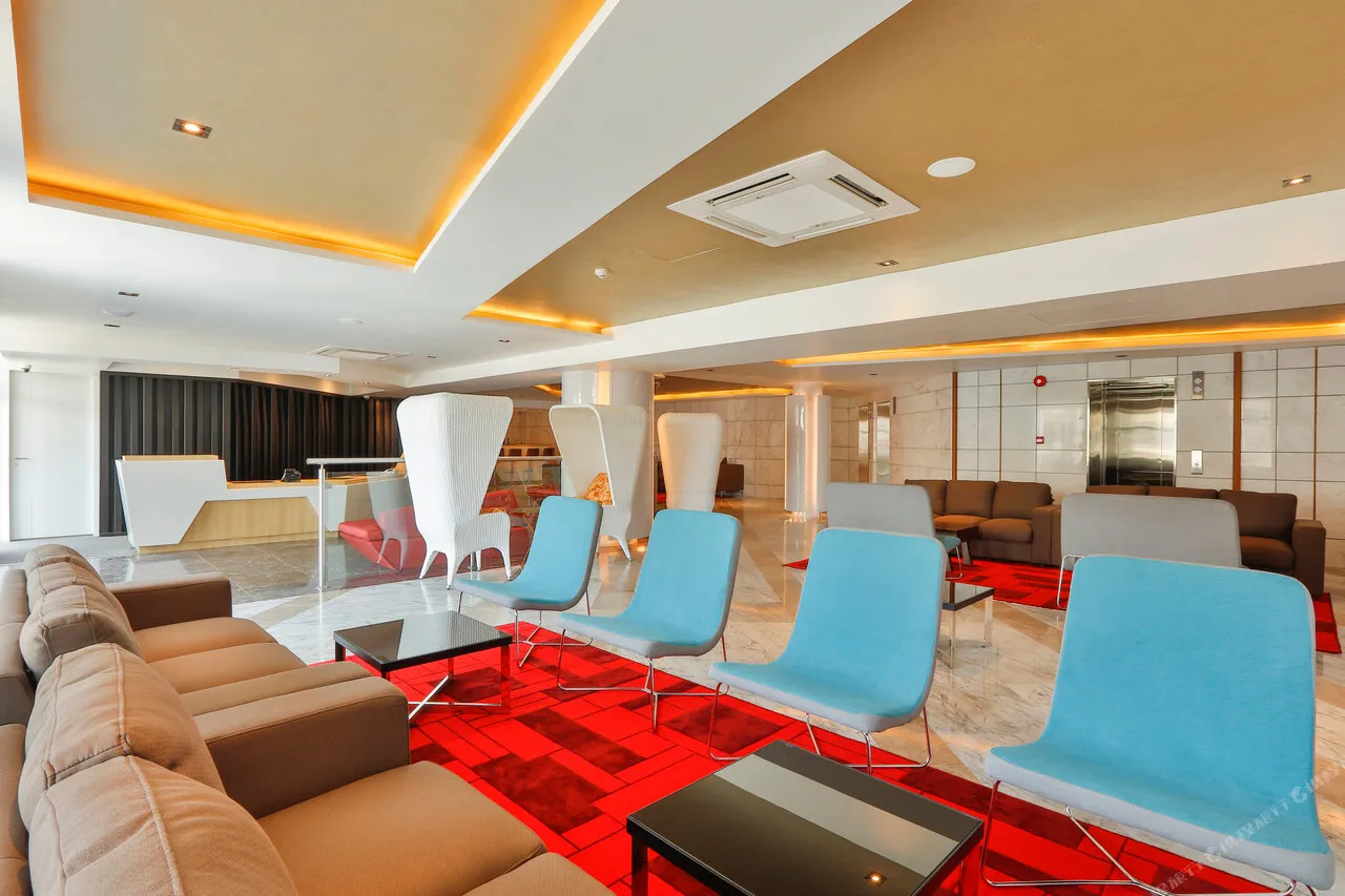 The Link 78 Mandalay Boutique Hotel — rooms and atmosphere
