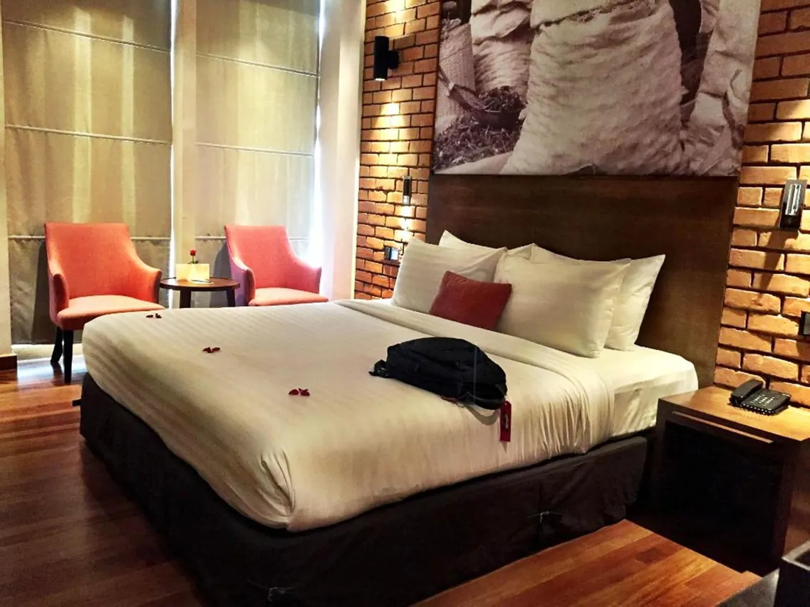 The Loft Hotel Downtown Yangon — rooms and atmosphere