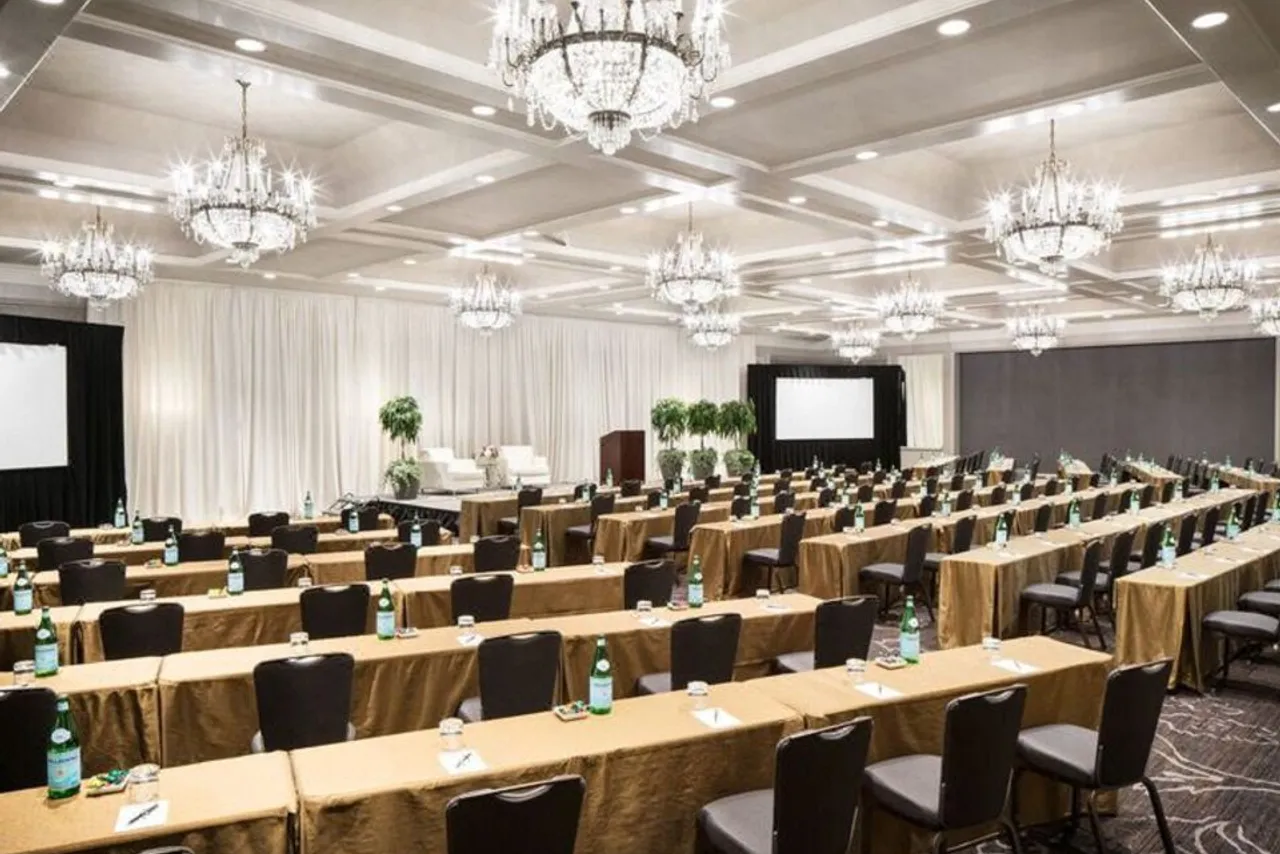 The Logan Philadelphia, Curio Collection by Hilton — ภาพห้องพักและบรรยากาศ
