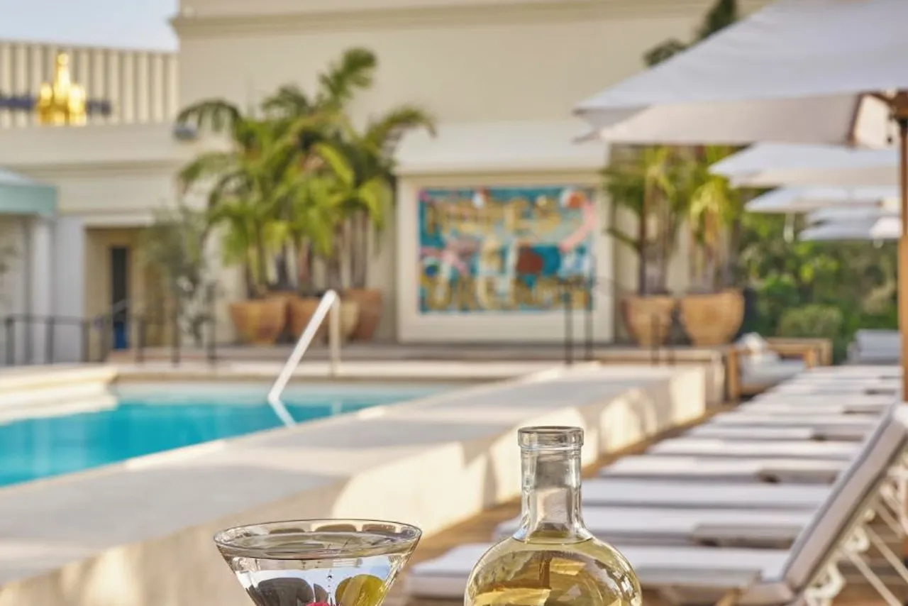 The Maybourne Beverly Hills — ภาพห้องพักและบรรยากาศ