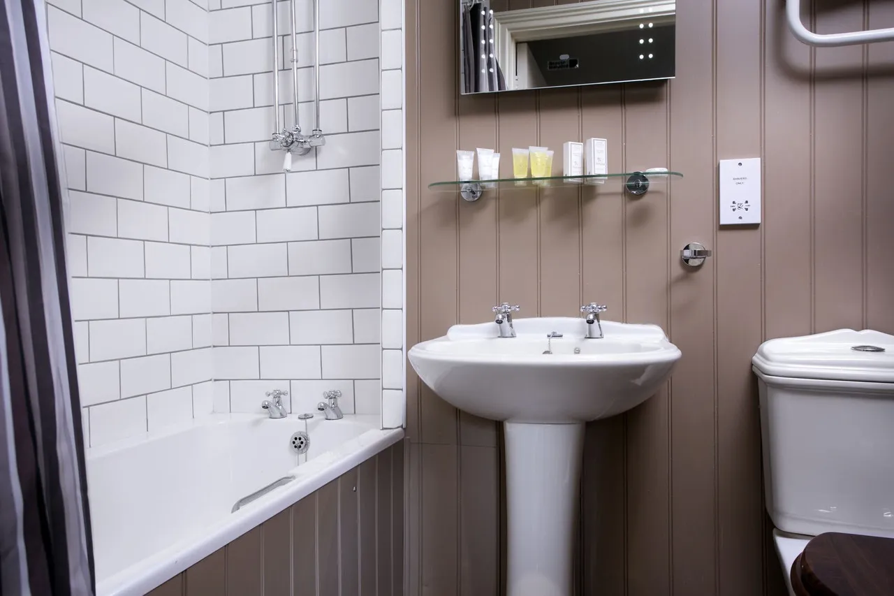The Millers Arms Inn — rooms and atmosphere