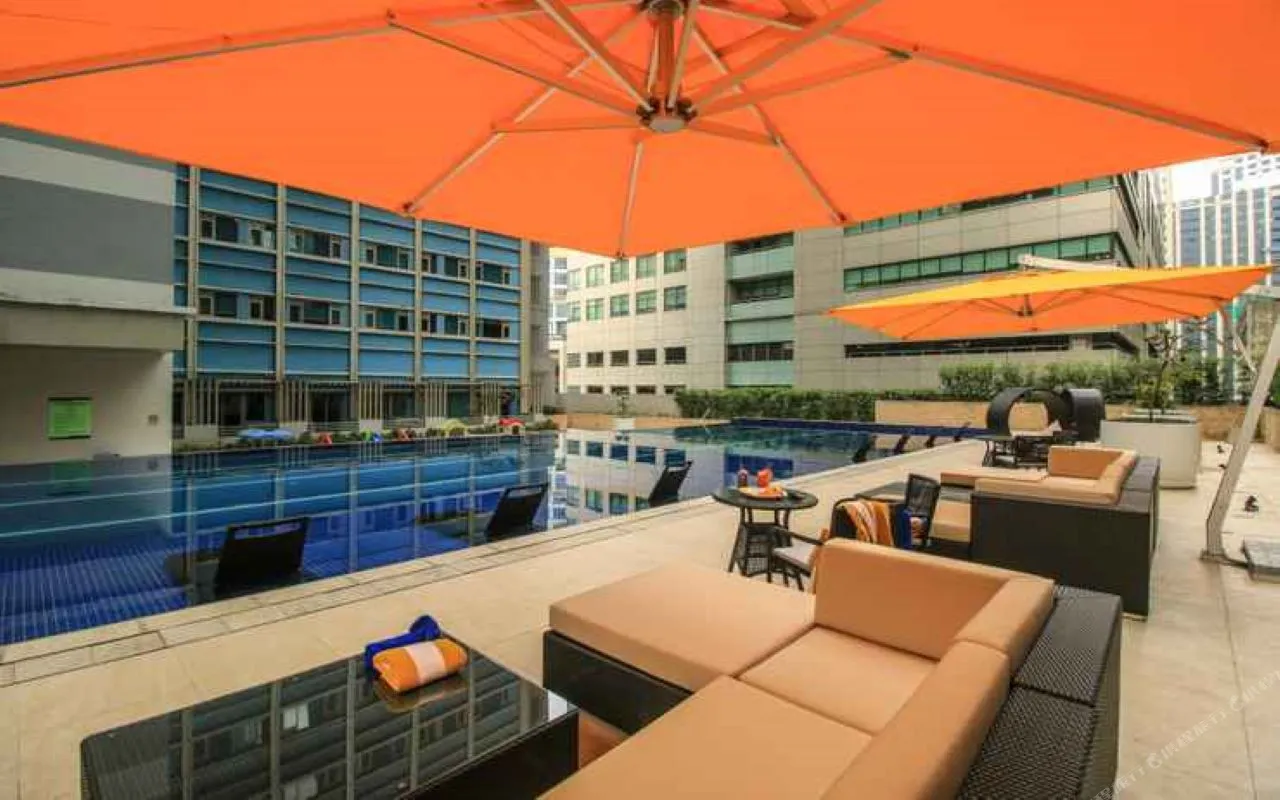 The Mini Suites - Eton Tower Makati — rooms and atmosphere
