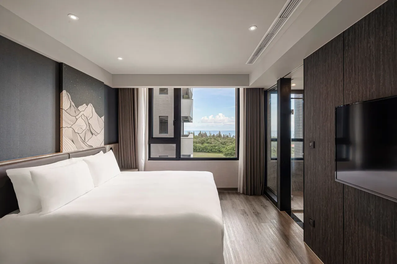 The Moment Hotel Hualien — rooms and atmosphere