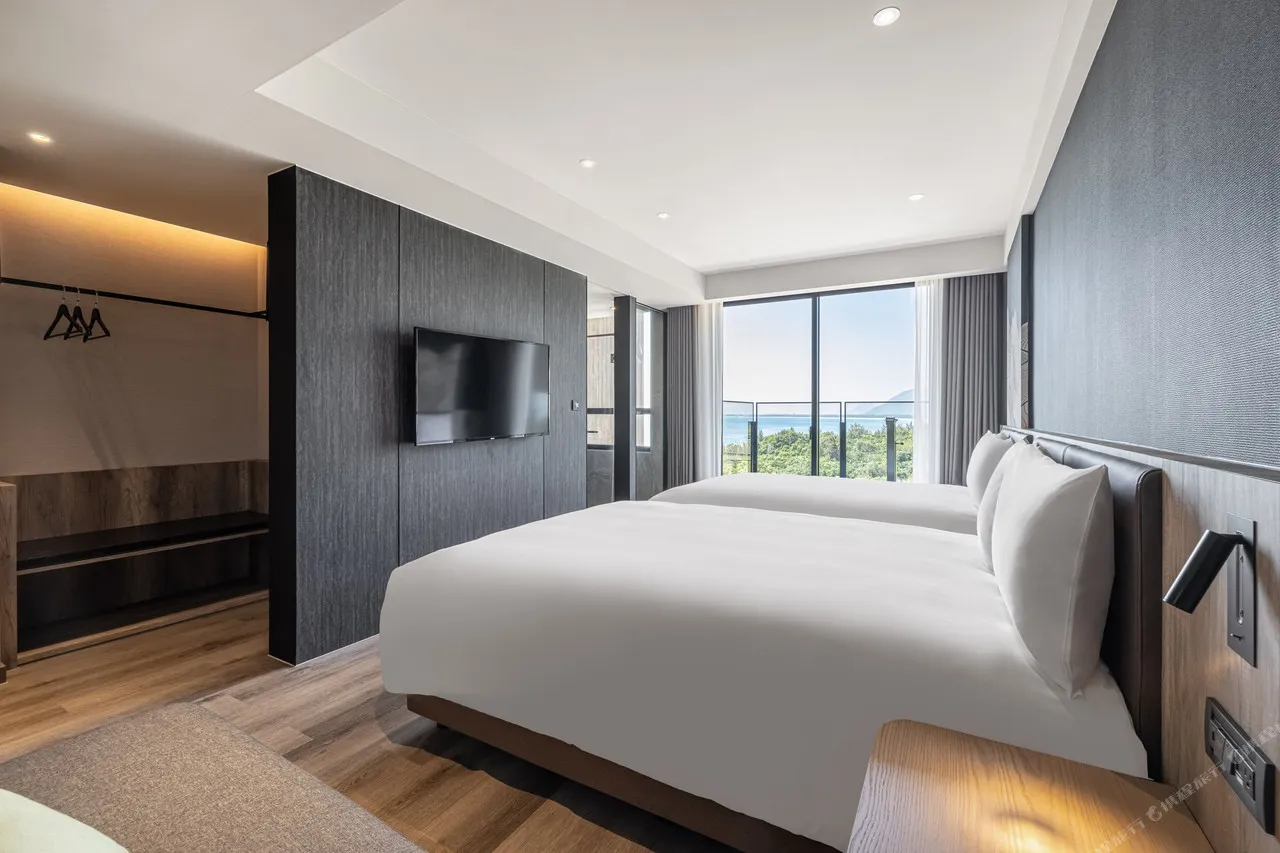 The Moment Hotel Hualien — rooms and atmosphere