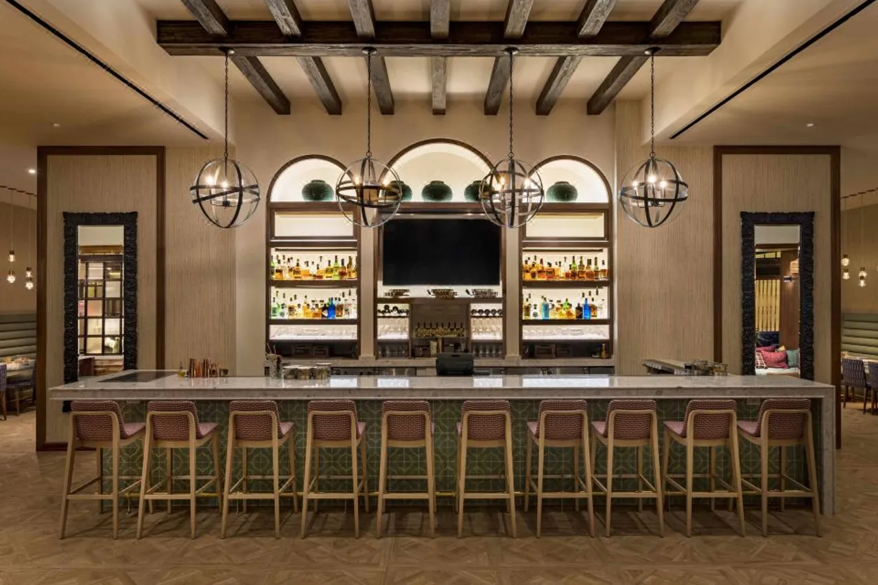 The Notary Hotel, Philadelphia, Autograph Collection — rooms and atmosphere