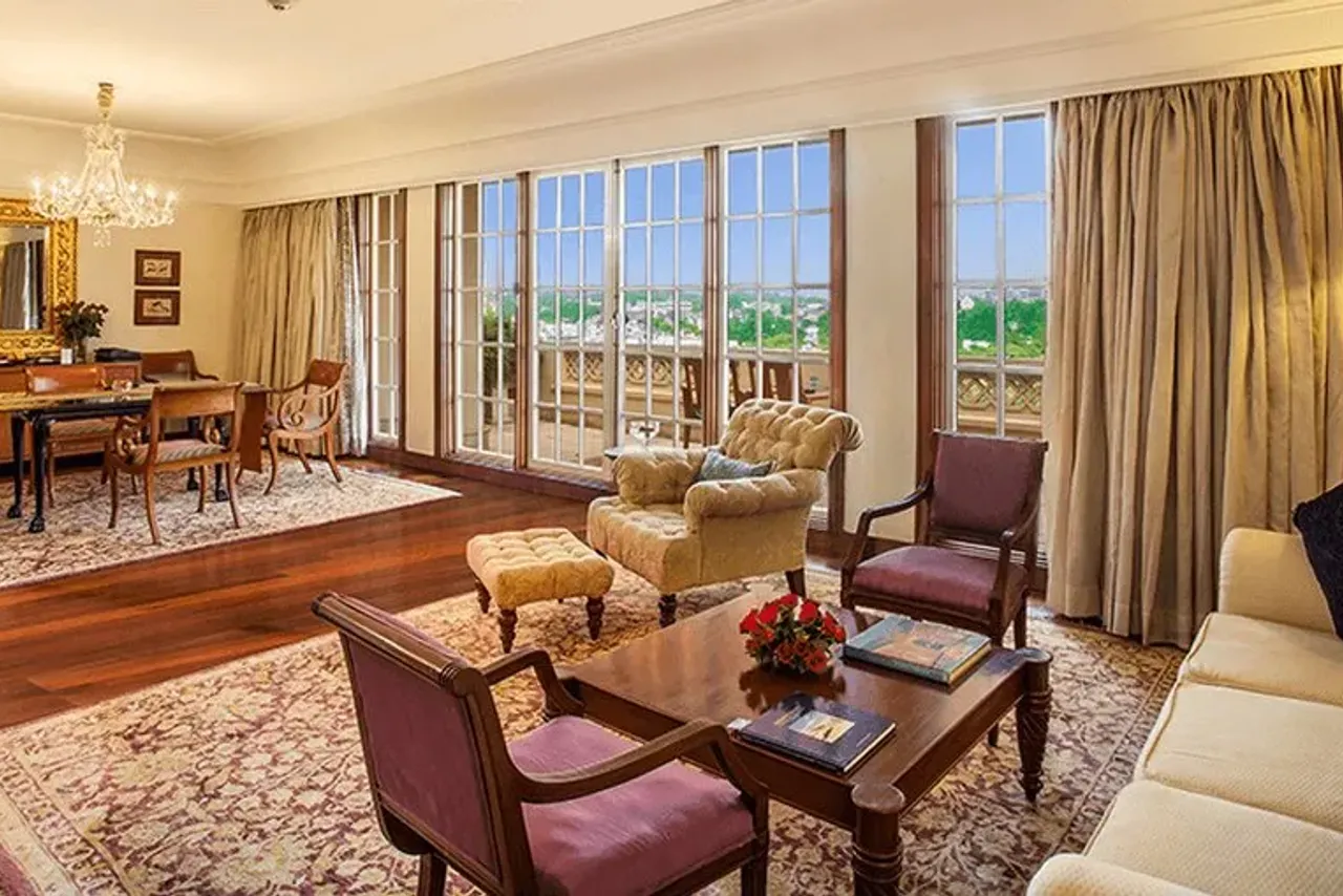 The Oberoi Amarvilas — rooms and atmosphere