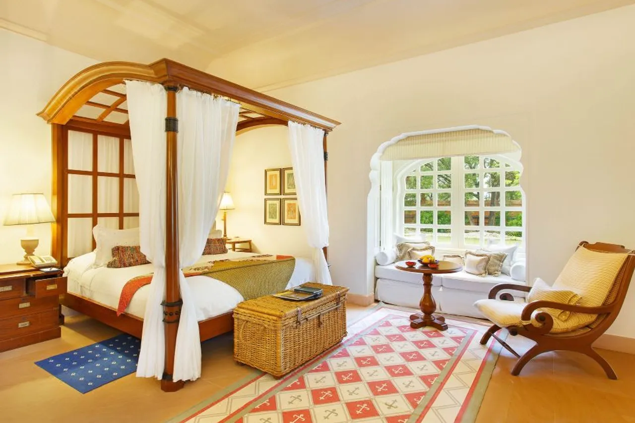 The Oberoi Rajvilas — rooms and atmosphere