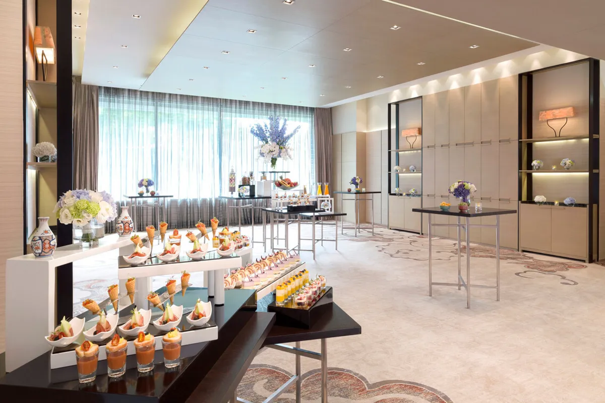 The Okura Prestige Bangkok — rooms and atmosphere