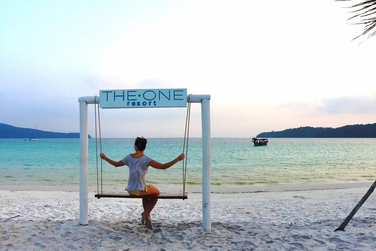 The One Resort — โรงแรมในเกาะรง