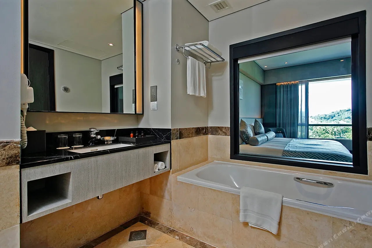 The Pacific Sutera Hotel — rooms and atmosphere