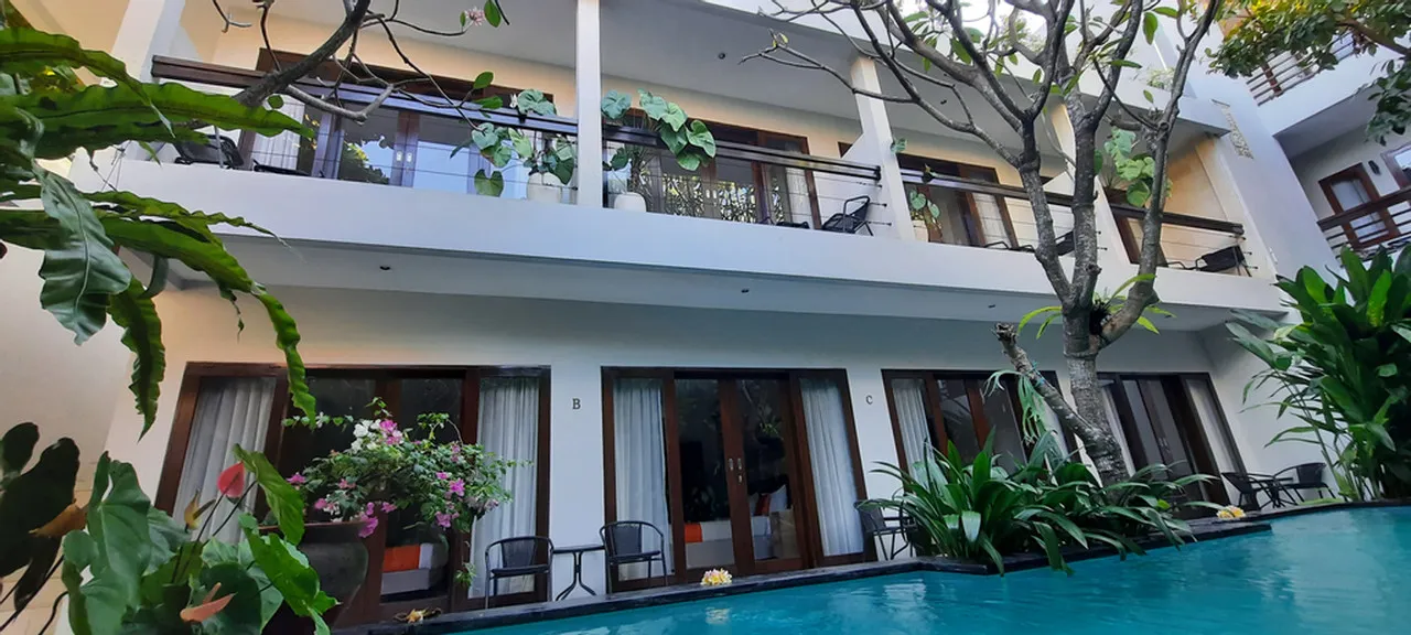 The Pavilion Hotel Kuta — rooms and atmosphere