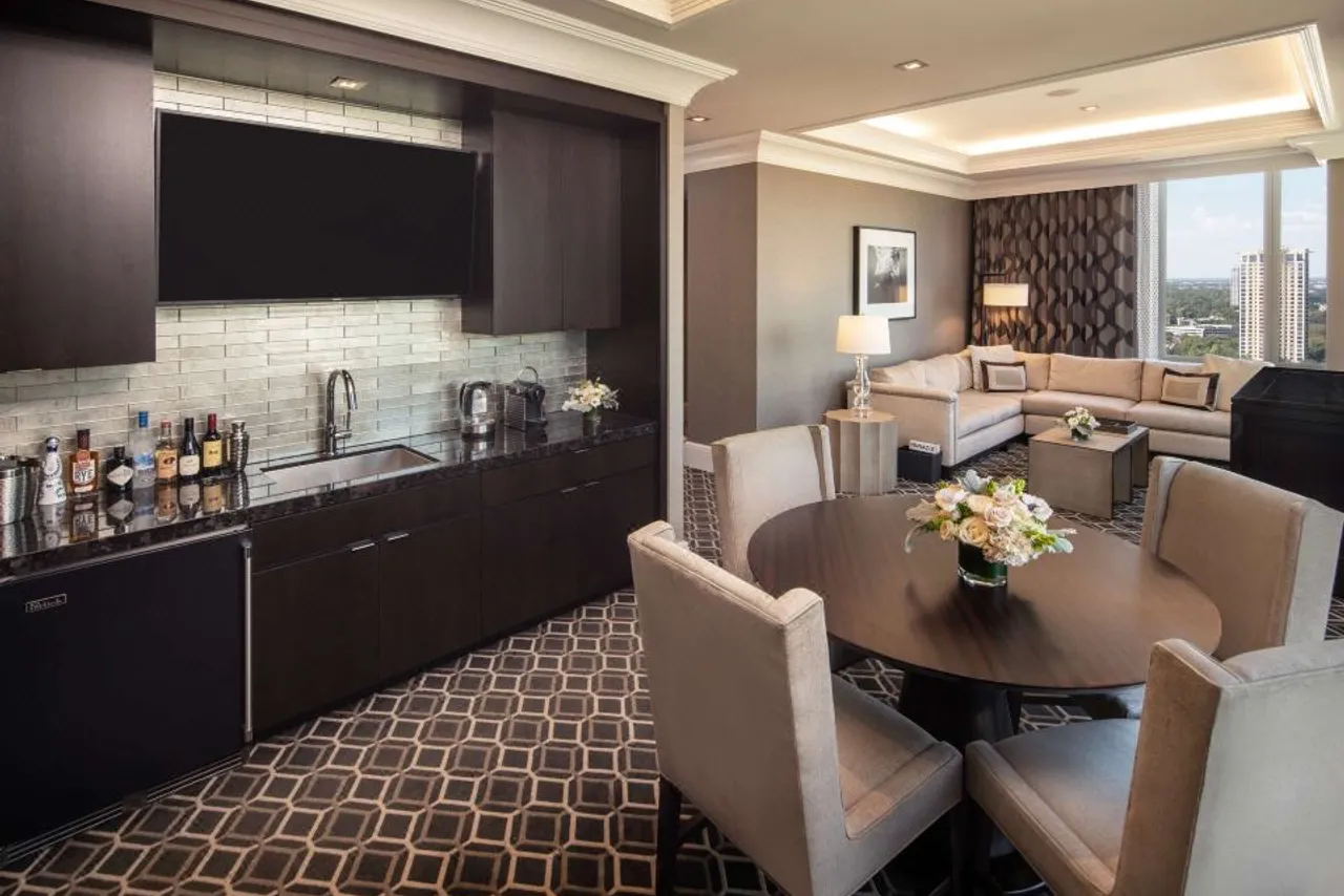 The Post Oak Hotel at Uptown Houston — ภาพห้องพักและบรรยากาศ