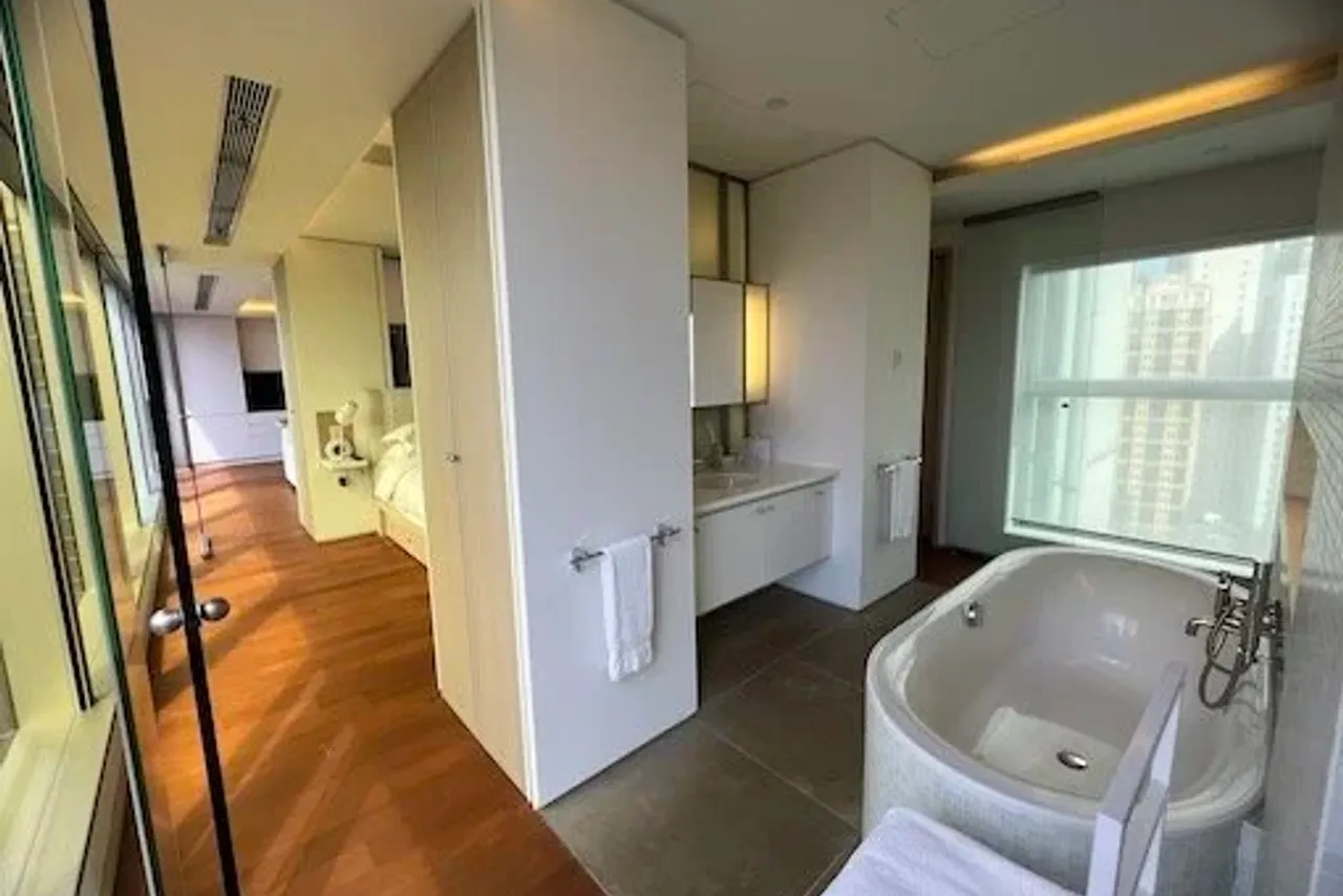 The Putman — ภาพห้องพักและบรรยากาศ